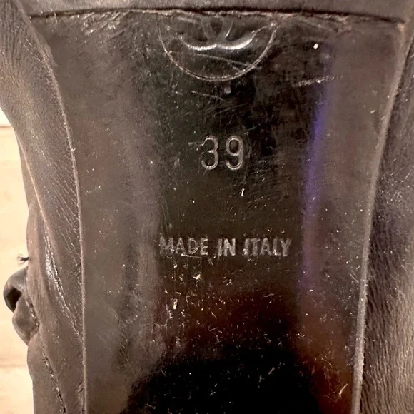 CHANEL Vintage Calf High Boots - Picture 5 of 12